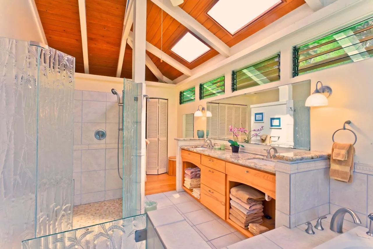 Ocean Breeze Kona Home Kailua-Kona